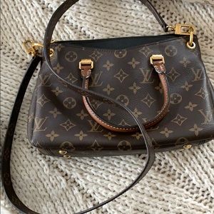 Authentic Louis Vuitton Pallas BB Crossbody